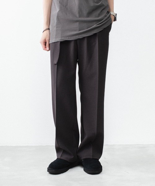 ATTACHMENT（アタッチメント）の「PE ストレッチ ダブルクロス ベルテッド ストレートトラウザーズ / PE STRETCH DOUBLE CLOTH BELTED STRAIGHT TROUSERS（スラックス・メンズ・ダークブラウン/ライトグレー/ブラック・3/2/1）」の5枚目の写真