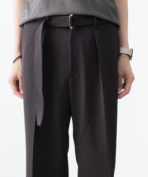 ATTACHMENT（アタッチメント）の「PE ストレッチ ダブルクロス ベルテッド ストレートトラウザーズ / PE STRETCH DOUBLE CLOTH BELTED STRAIGHT TROUSERS（スラックス・メンズ・ダークブラウン/ライトグレー/ブラック・3/2/1）」の9枚目の写真