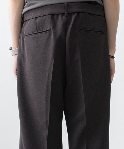 ATTACHMENT（アタッチメント）の「PE ストレッチ ダブルクロス ベルテッド ストレートトラウザーズ / PE STRETCH DOUBLE CLOTH BELTED STRAIGHT TROUSERS（スラックス・メンズ・ダークブラウン/ライトグレー/ブラック・3/2/1）」の11枚目の写真