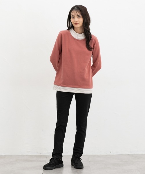 Honeys（ハニーズ）の「【ハニぽか】レイヤード風トップス（スウェット・レディース・ピンク/グリーン/ネイビー/スミクロ・M/LL/L）」の11枚目の写真