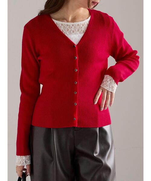 Te chichi（テチチ）の「ウェーブメタル釦Vネックリブカーディガン（カーディガン/ボレロ・レディース・レッド/ブロンズ/ネイビー/シルバー・F）」の3枚目の写真