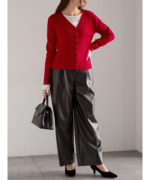 Te chichi（テチチ）の「ウェーブメタル釦Vネックリブカーディガン（カーディガン/ボレロ・レディース・レッド/ブロンズ/ネイビー/シルバー・F）」の9枚目の写真