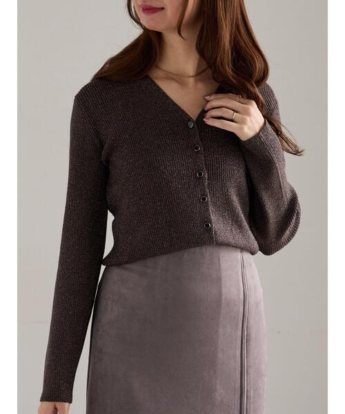 Te chichi（テチチ）の「ウェーブメタル釦Vネックリブカーディガン（カーディガン/ボレロ・レディース・レッド/ブロンズ/ネイビー/シルバー・F）」の13枚目の写真