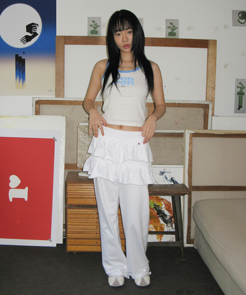 RONRON（ロンロン）の「CANCAN RUFFLE LAYERED PANTSKIRT WHITE（スウェットパンツ・レディース・その他・FREE）」の2枚目の写真