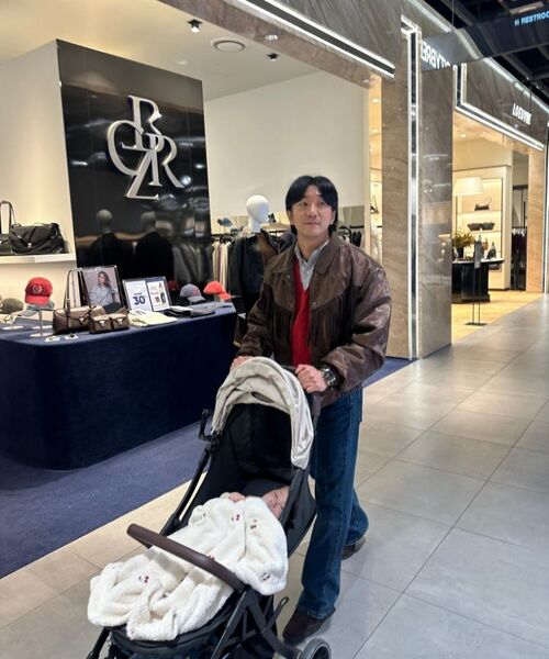 RSSC（アールエスエスシー）の「SUEDE FRINGE LEATHER JUMPER - BROWN（ライダースジャケット・レディース・ブラウン・1/2/0）」の3枚目の写真
