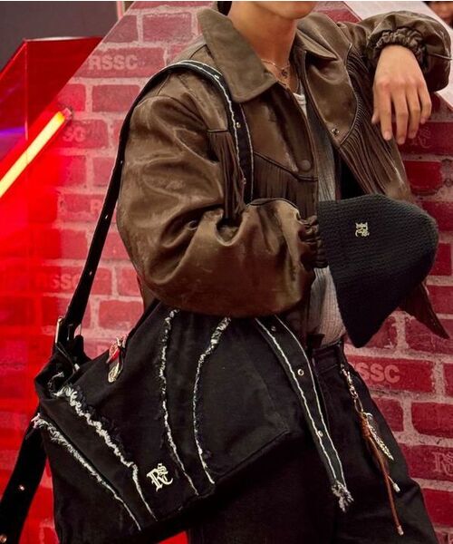 RSSC（アールエスエスシー）の「SUEDE FRINGE LEATHER JUMPER - BROWN（ライダースジャケット・レディース・ブラウン・1/2/0）」の14枚目の写真