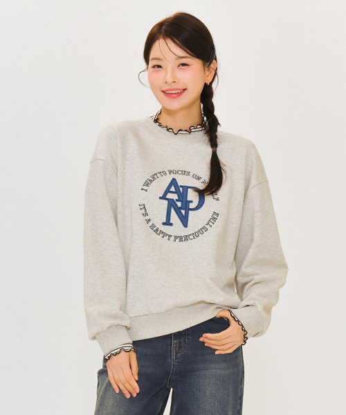 CHASECULT(チェイスカルト)の「レディースグラフィック刺繍スウェットTシャツ-ベージュ(スウェット・レディース・ベージュ・90/85)」の3枚目の写真