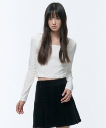 MUSINSA STANDARD WOMAN（ムシンサスタンダードウーマン）の「Women's Slim Crop Square Neck Long Sleeve T-Shirt [Cream]（Tシャツ/カットソー・レディース）」