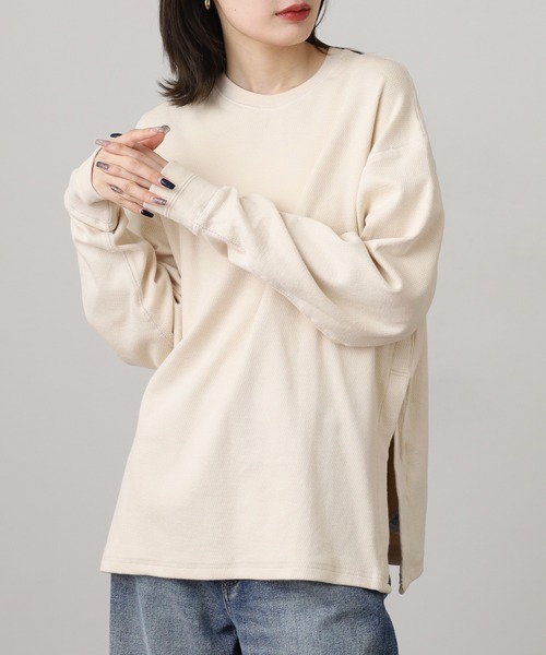 OMNES(オムネス)の「ハニカムストレッチサイドスリットボックスプルオーバー 長袖Tシャツ(Tシャツ/カットソー・レディース・ラベンダー/アイボリー・M)」の1枚目の写真