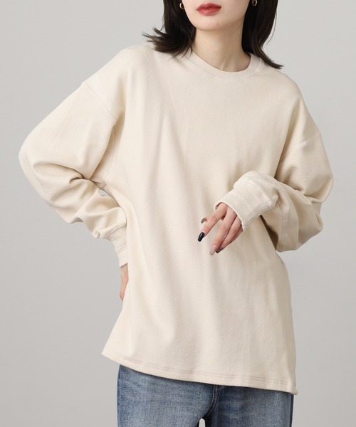 OMNES(オムネス)の「ハニカムストレッチサイドスリットボックスプルオーバー 長袖Tシャツ(Tシャツ/カットソー・レディース・ラベンダー/アイボリー・M)」の4枚目の写真