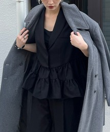 UND CURVE LINE FRILL VEST