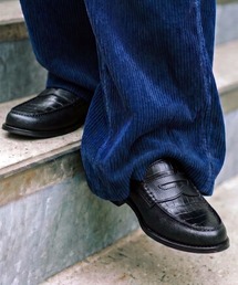 London Shoe Make（ロンドンシューメイク）の「ペイズリーエンボス & クロココンビ レザー コイン ローファー   London Shoe Make Oxford and Derby 9017（ローファー）」