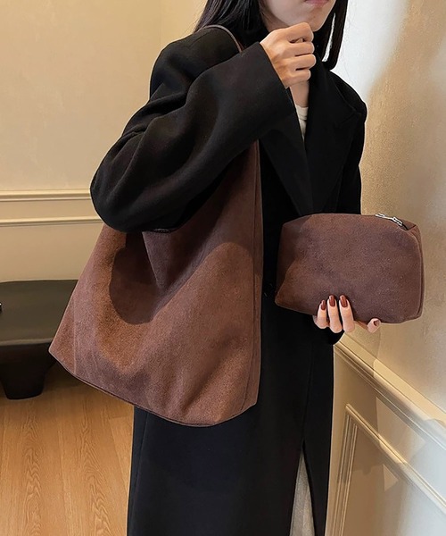 TABI PAL（タビパル）の「ポーチ付きスエード　トートバッグ（トートバッグ・レディース・ブラック/ブラウン/ダークブラウン/ボルドー/ベージュ・FREE）」の3枚目の写真