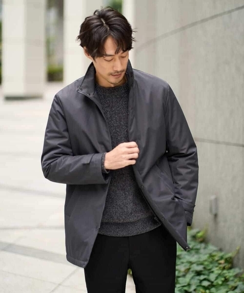 a.v.v(アーヴェヴェ)の「【手洗い】モールクルーネックニット(ニット/セーター・メンズ・チャコールグレー/ベージュ/レッド・48/50/46)」の6枚目の写真