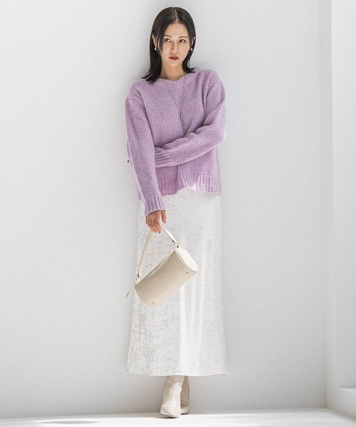 LAUTREAMONT（ロートレアモン）の「スパンコールラメVネックニット≪洗える≫（ニット/セーター・レディース・グリーン/ベージュ/パープル/オフホワイト・9号）」の5枚目の写真