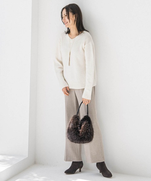 LAUTREAMONT（ロートレアモン）の「スパンコールラメVネックニット≪洗える≫（ニット/セーター・レディース・グリーン/ベージュ/パープル/オフホワイト・9号）」の8枚目の写真