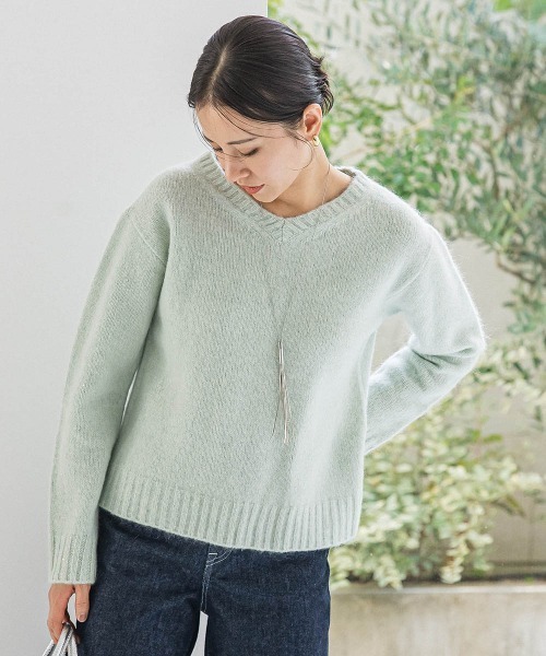 LAUTREAMONT（ロートレアモン）の「スパンコールラメVネックニット≪洗える≫（ニット/セーター・レディース・グリーン/ベージュ/パープル/オフホワイト・9号）」の16枚目の写真