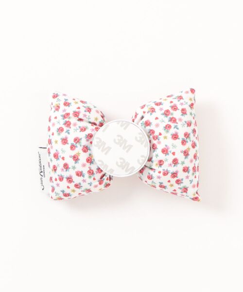 Cath Kidston（キャスキッドソン）の「パフィーリボンフォングリップ Rose Heart Ditsy（スマホグッズ・レディース・レッド・FREE）」の11枚目の写真