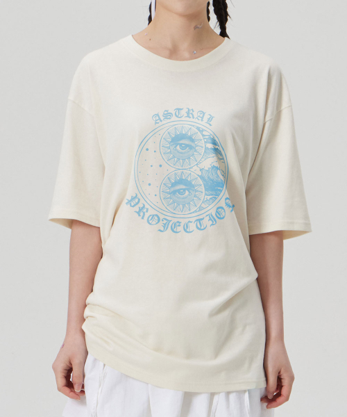 ASTRAL PROJECTION（アストラルプロジェクション）の「[ミスティックアイ]コットンルーズフィット半袖Tシャツ_バターミルク（Tシャツ/カットソー・メンズ・その他・MEDIUM/LARGE/X-LARGE/XX-LARGE）」の3枚目の写真