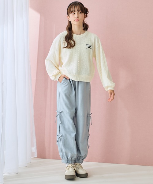 Amourire girl（アムリールガール）の「ニットソーボリューム袖プルオーバー（ニット/セーター・キッズ・ピンク/サックスブルー/グレー/オフホワイト・140cm/160cm/130cm/150cm）」の7枚目の写真