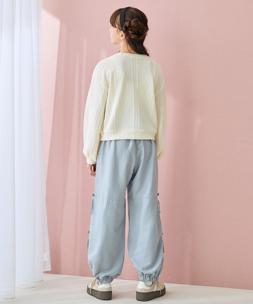 Amourire girl（アムリールガール）の「ニットソーボリューム袖プルオーバー（ニット/セーター・キッズ・ピンク/サックスブルー/グレー/オフホワイト・140cm/160cm/130cm/150cm）」の9枚目の写真