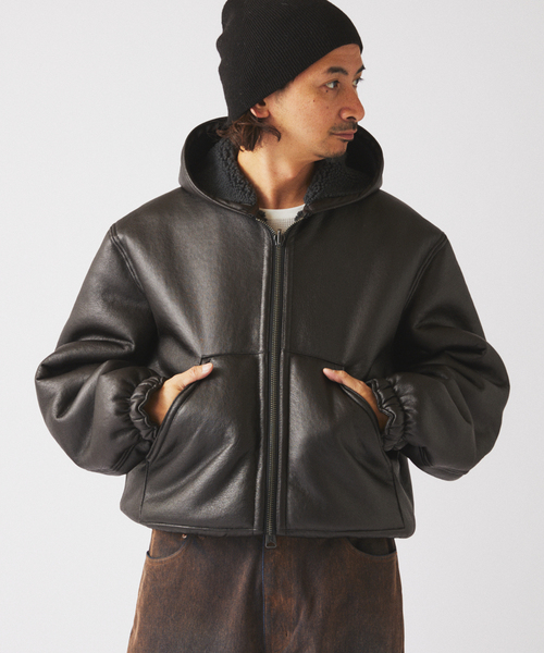 JOURNAL STANDARD relume（ジャーナルスタンダード　レリューム）の「フェイクムートン リバーシブル フーディ ブルゾン（その他アウター・メンズ・ブラウン/ブラック・MEDIUM/LARGE）」の7枚目の写真