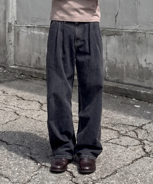 DECET(デケト)の「Dawn 2Pleats Wide Jeans DCPT007BRBlack(デニムパンツ・レディース・その他・26/28/30/32/34)」の1枚目の写真