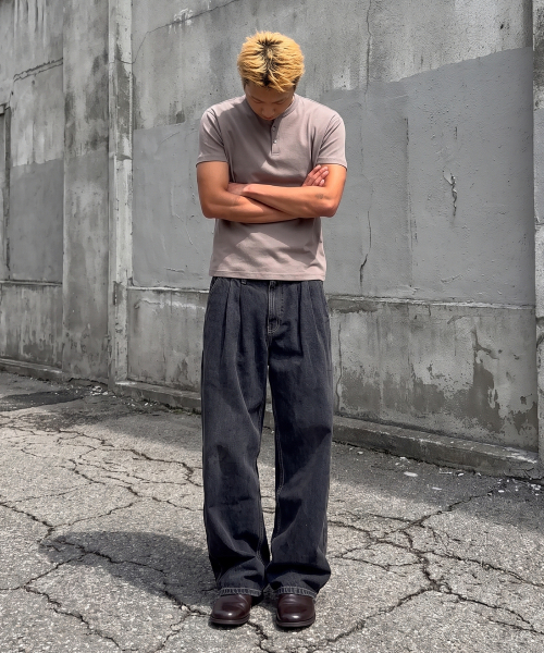 DECET(デケト)の「Dawn 2Pleats Wide Jeans DCPT007BRBlack(デニムパンツ・レディース・その他・26/28/30/32/34)」の2枚目の写真