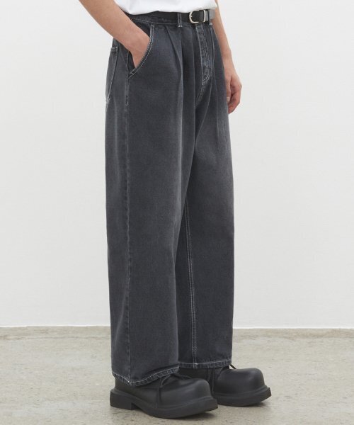 DECET(デケト)の「Dawn 2Pleats Wide Jeans DCPT007BRBlack(デニムパンツ・レディース・その他・26/28/30/32/34)」の5枚目の写真