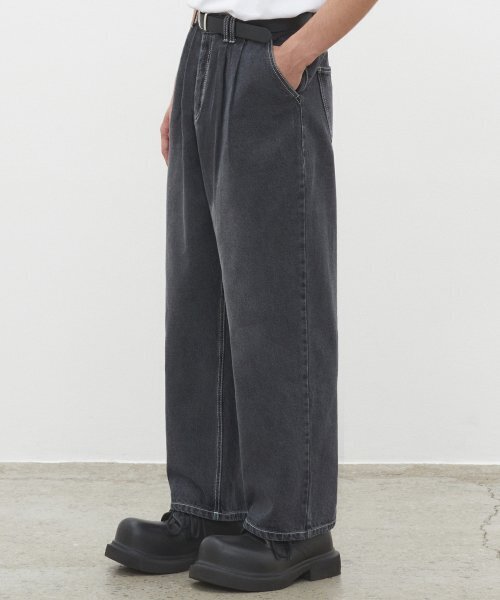 DECET(デケト)の「Dawn 2Pleats Wide Jeans DCPT007BRBlack(デニムパンツ・レディース・その他・26/28/30/32/34)」の6枚目の写真