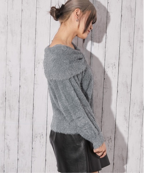 GORGE(ゴージ)の「《ふわシャギー×ラメ混》ワイドネックリボンニットトップス 冬◎(ニット/セーター・レディース・アイボリー/ボルドー/チャコール・F)」の6枚目の写真