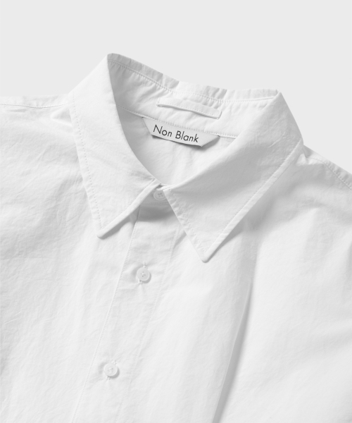 NONBLANK(ノンブランク)の「プリーツポイントシャツ_ホワイト(シャツ/ブラウス・レディース・その他・SMALL/X-LARGE/LARGE/MEDIUM)」の3枚目の写真
