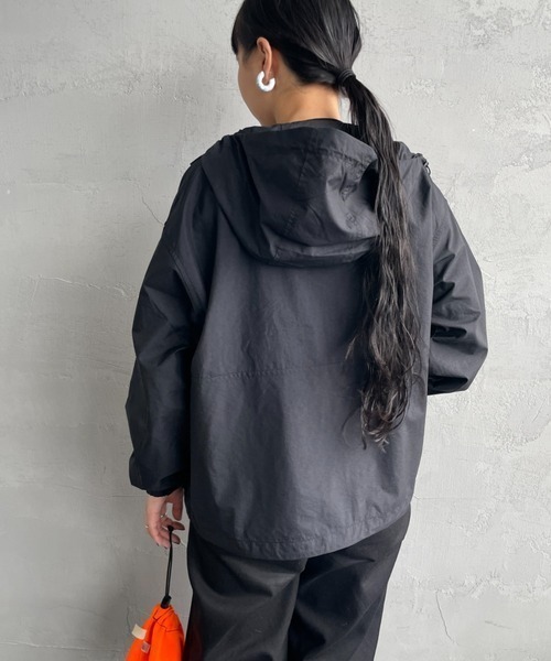 DANTON（ダントン）の「[DANTON/ダントン] ショート丈 フード付きナイロンジャケット（その他アウター・レディース・グレイッシュベージュ/ブラック・M/S）」の10枚目の写真