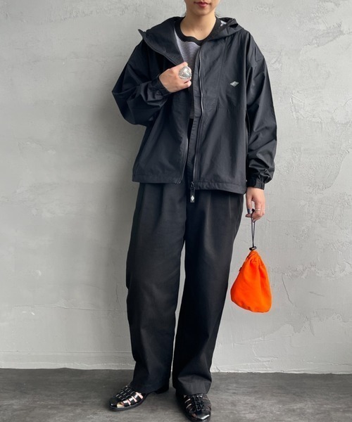 DANTON（ダントン）の「[DANTON/ダントン] ショート丈 フード付きナイロンジャケット（その他アウター・レディース・グレイッシュベージュ/ブラック・M/S）」の11枚目の写真