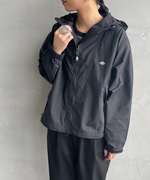 DANTON（ダントン）の「[DANTON/ダントン] ショート丈 フード付きナイロンジャケット（その他アウター・レディース・グレイッシュベージュ/ブラック・M/S）」の5枚目の写真