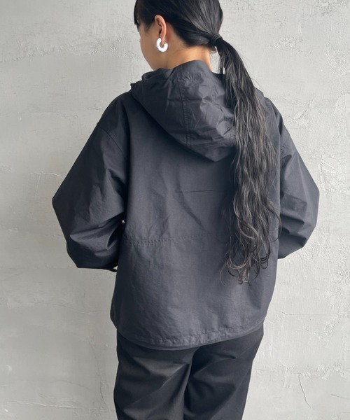 DANTON（ダントン）の「[DANTON/ダントン] ショート丈 フード付きナイロンジャケット（その他アウター・レディース・グレイッシュベージュ/ブラック・M/S）」の7枚目の写真