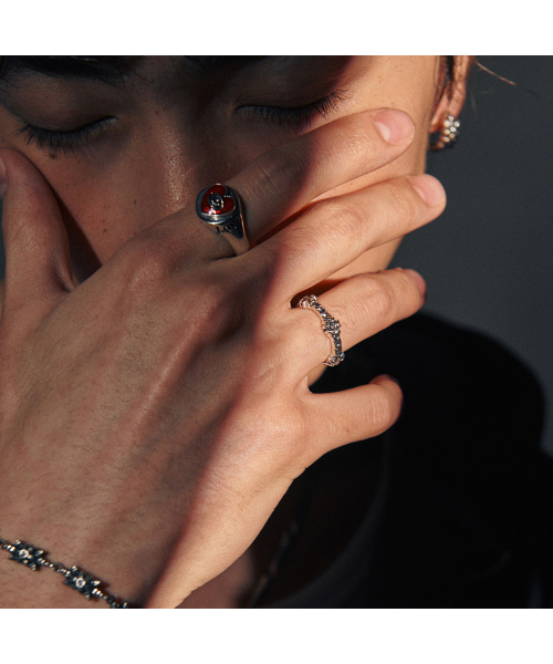 ANONYMOUS ARTISAN(アノニマスアルティザン)の「Amaranth Chain Ring(リング・レディース・その他・12号/13号/14号/15号/16号/17号/18号/19号/20号/21号/27号/28/30/29号/25号/26号/24号/23号/22号)」の2枚目の写真