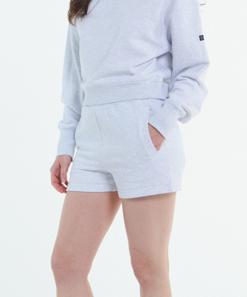 GET IT ON(ゲットイットオン)の「シグニチャースウェットショートパンツ レディース_ホワイト(その他パンツ・レディース・その他・F)」の2枚目の写真