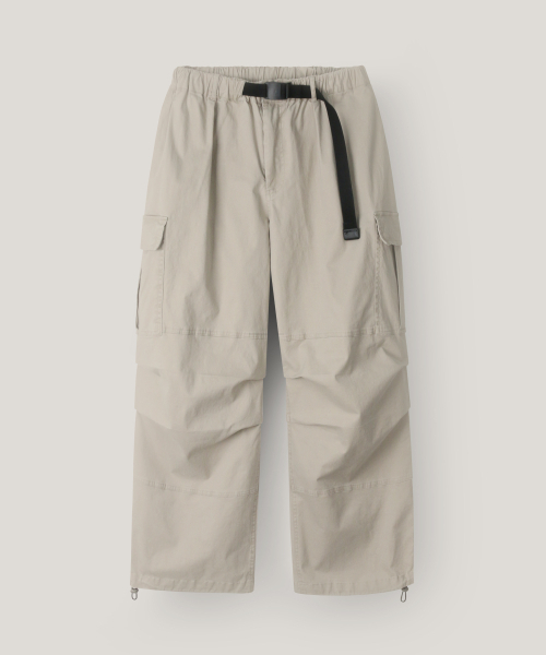 INDUST(インダスト)の「ベルト付きカーゴワイドパラシュートパンツ_カーキ(その他パンツ・レディース・カーキ・2(M)/3(L))」の4枚目の写真