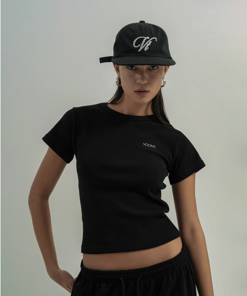 VOONT（ブント）の「VT Logo Tee (BLACK)（Tシャツ/カットソー・レディース・ブラック・SMALL/MEDIUM）」の4枚目の写真
