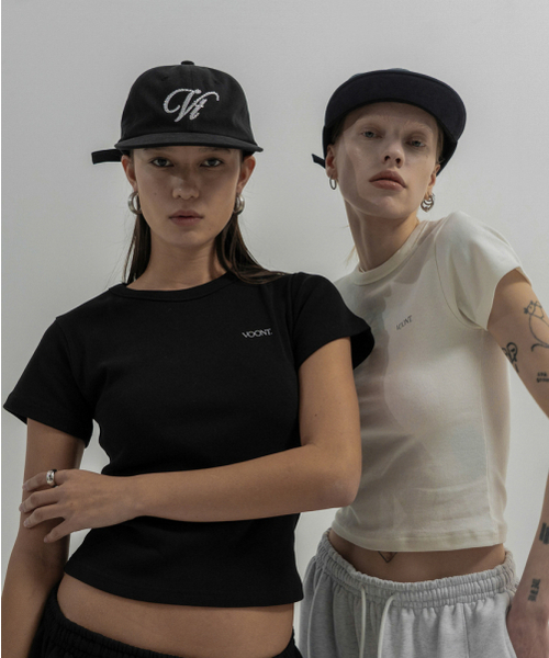 VOONT（ブント）の「VT Logo Tee (BLACK)（Tシャツ/カットソー・レディース・ブラック・SMALL/MEDIUM）」の7枚目の写真