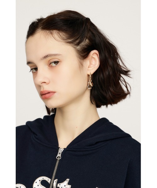 SLY（スライ）の「HOOP CHARM P/EARRING フープ チャーム ピアス（ピアス（両耳用）・レディース・シルバー/ゴールド・FREE）」の10枚目の写真