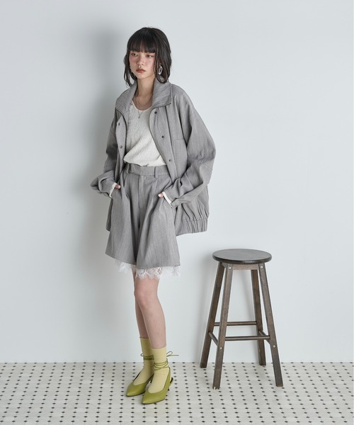 THE YOn（ザヨン）の「バックシャンスタンドネックピンストライプジップアップブルゾン（ブルゾン・レディース・ヘザーグレー/ブラウン・FREE）」の6枚目の写真