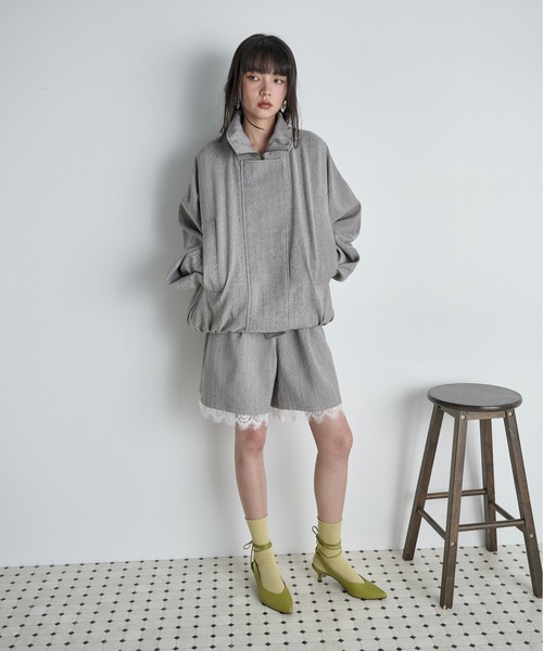 THE YOn（ザヨン）の「バックシャンスタンドネックピンストライプジップアップブルゾン（ブルゾン・レディース・ヘザーグレー/ブラウン・FREE）」の8枚目の写真