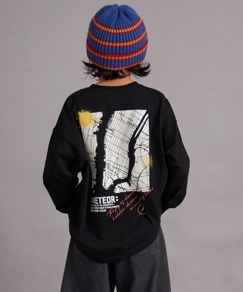 PAIRMANON STREET(ペアマノンストリート)の「【綿100%】マルチプリント グラフィック ロンT【PAIRMANON STREET】(Tシャツ/カットソー・キッズ・ホワイト系その他/レッド/オフホワイト/グレー/ブラック系その他/ブルー/ブラック系その他2・100/110/120/130/140/150/160/90)」の3枚目の写真