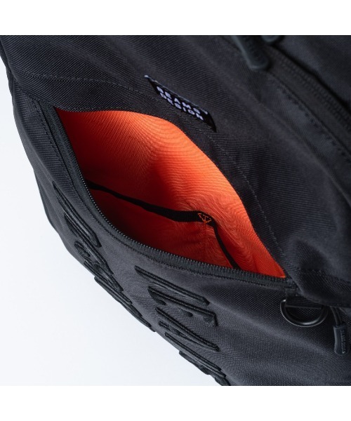 BEAMS DESIGN（ビームス デザイン）の「BEAMSDESIGN（ビームスデザイン）Impact バックパック（バックパック/リュック・メンズ・レッド/ブラック・FREE）」の20枚目の写真
