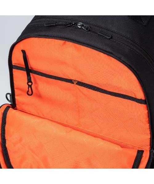 BEAMS DESIGN（ビームス デザイン）の「BEAMSDESIGN（ビームスデザイン）Impact バックパック（バックパック/リュック・メンズ・レッド/ブラック・FREE）」の22枚目の写真