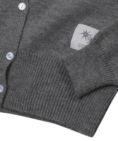 COIRIS_（コイリス）の「◇COIRIS◇ブランド直輸入正規品/ラオン Vネック ニット カーディガン RAON V-NECK KNIT CARDIGAN（カーディガン/ボレロ・レディース・グレー/ブラック・FREE）」の16枚目の写真