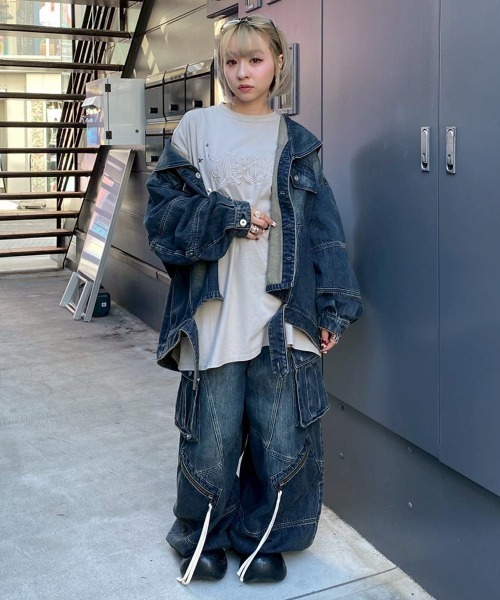 Candy Stripper（キャンディストリッパー）の「8 POCKETS CARVE DENIM パンツ（デニムパンツ・レディース・ブルー系その他/ライトインディゴブルー・FREE）」の13枚目の写真