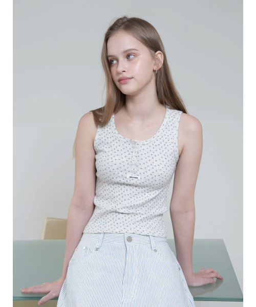OAFISH(オアフィッシュ)の「FLOWER HENLEYNECK SLEEVELESS, IVORY(Tシャツ/カットソー・レディース・その他・ONE SIZE)」の4枚目の写真